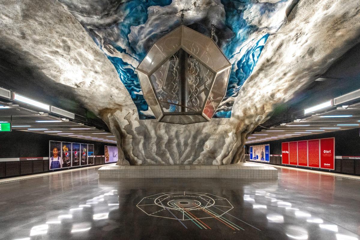 El Metro de Estocolmo: Un viaje a través del arte subterráneo